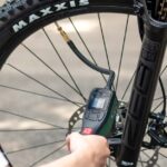 Bosch EasyPump Fahrradpumpe Header 150x150 - Lumos Kickstart Fahrradhelm - Er blinkt und hat Bluetooth