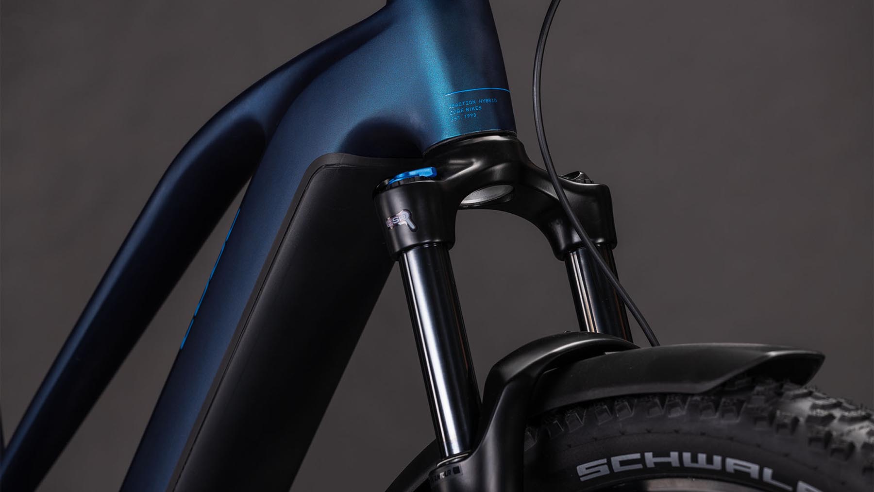 108331Z-Cube-Reaction-Hybrid-Pro-800-FE-nebular-n-dazzle-2026-EBike-Hardtail-Mountainbike-Damen-05