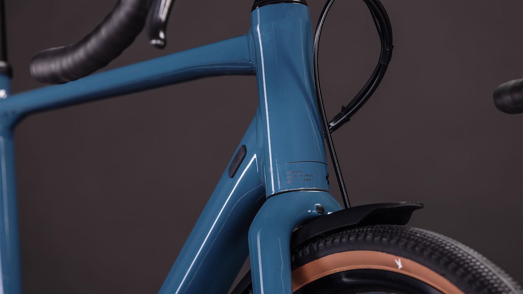 129220-Cube-Nuroad-ONE-FE-grovegreen-n-black-2026-Gravel-Bike-05