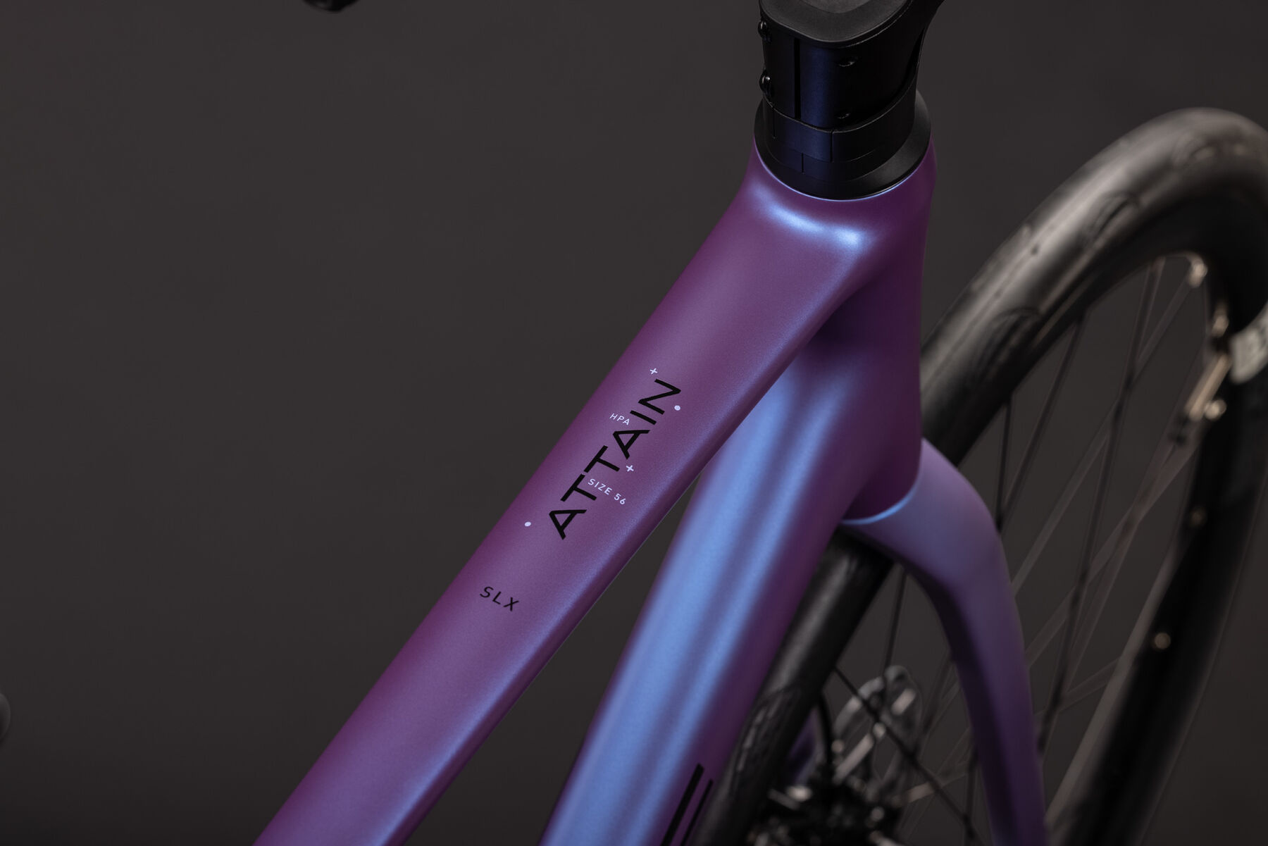 1130610-Cube-Attain-SLX-blueiris-n-black-2027-01