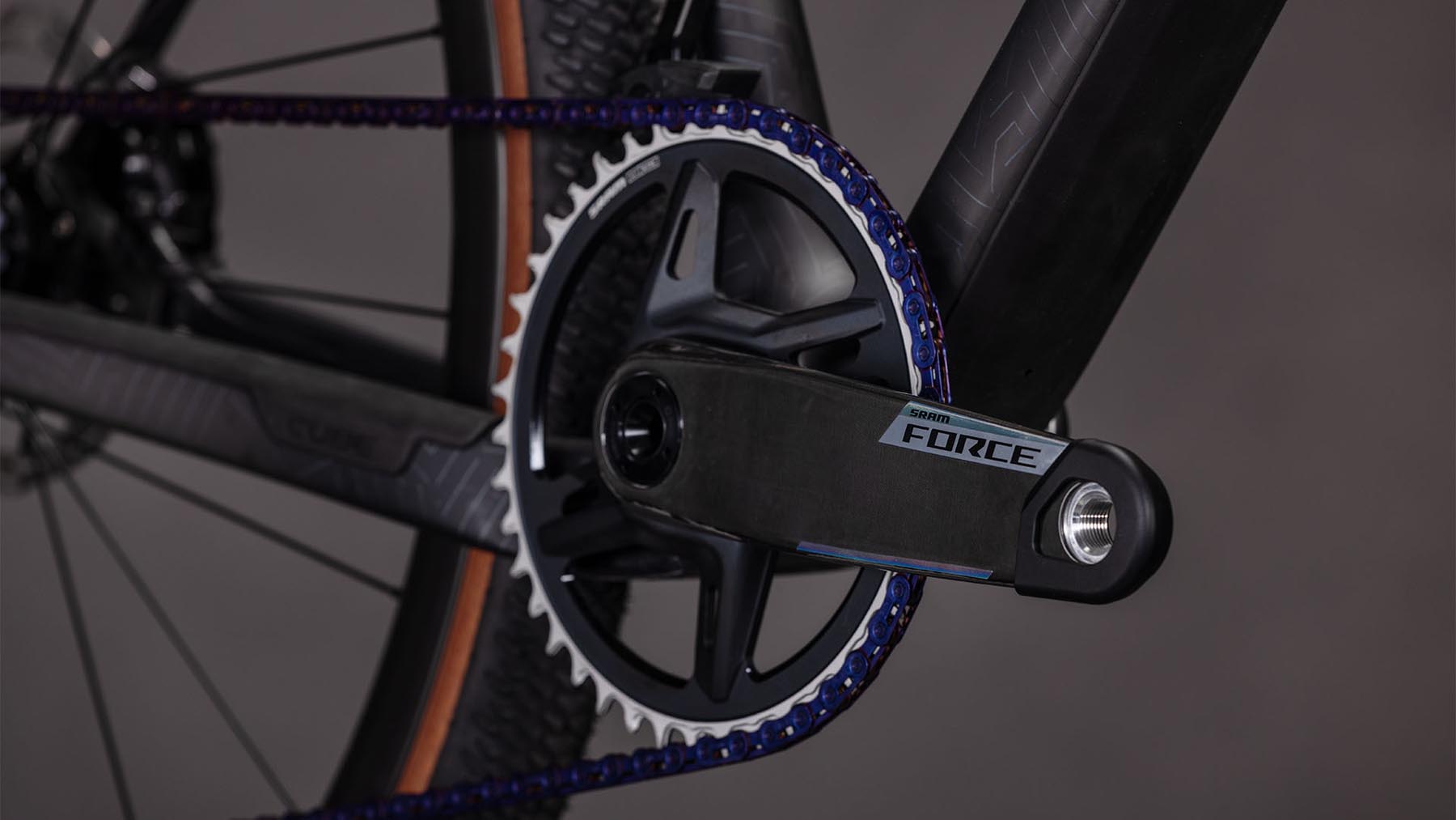 130350-Cube-Nuroad-C-62-EXC-carbon-n-crisscross-2026-Gravel-Bike-08