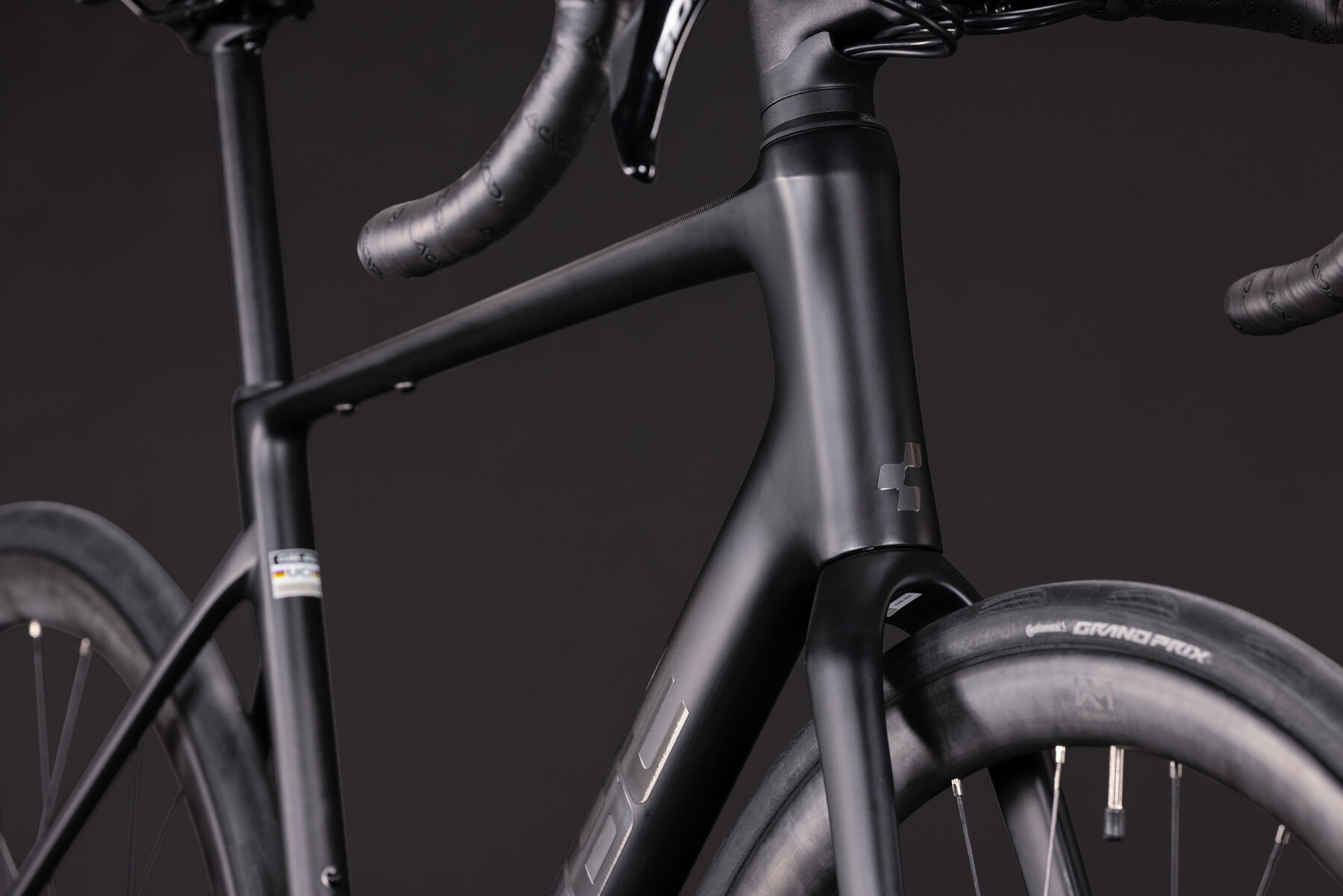 1131300-Cube-Attain-C-62-Race-carbon-n-coalchrome-2027-05
