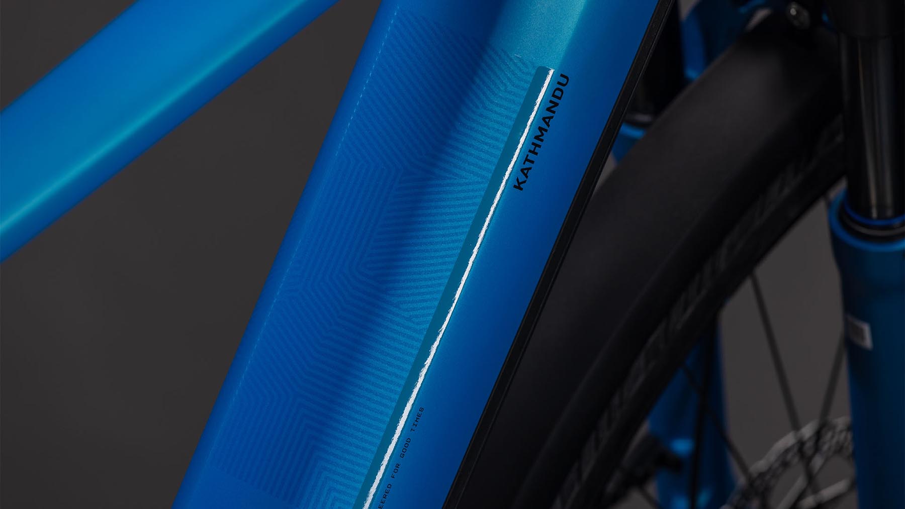 112310-Cube-Kathmandu-Hybrid-Comfort-Pro-800-azure-n-black-2026-EBike-Trekkingrad-Herren-02