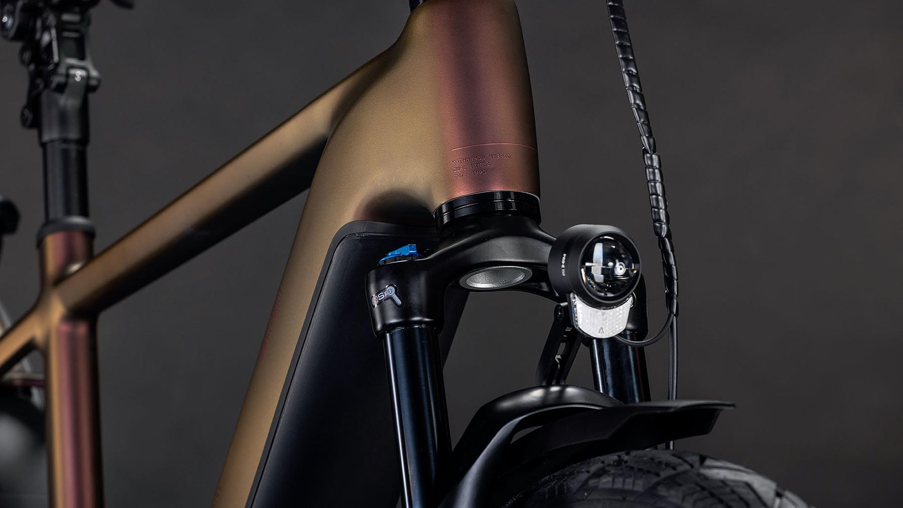 112210-Cube-Kathmandu-Hybrid-Pro-800-sunglow-n-chrome-2026-EBike-Trekkingrad-Herren-05