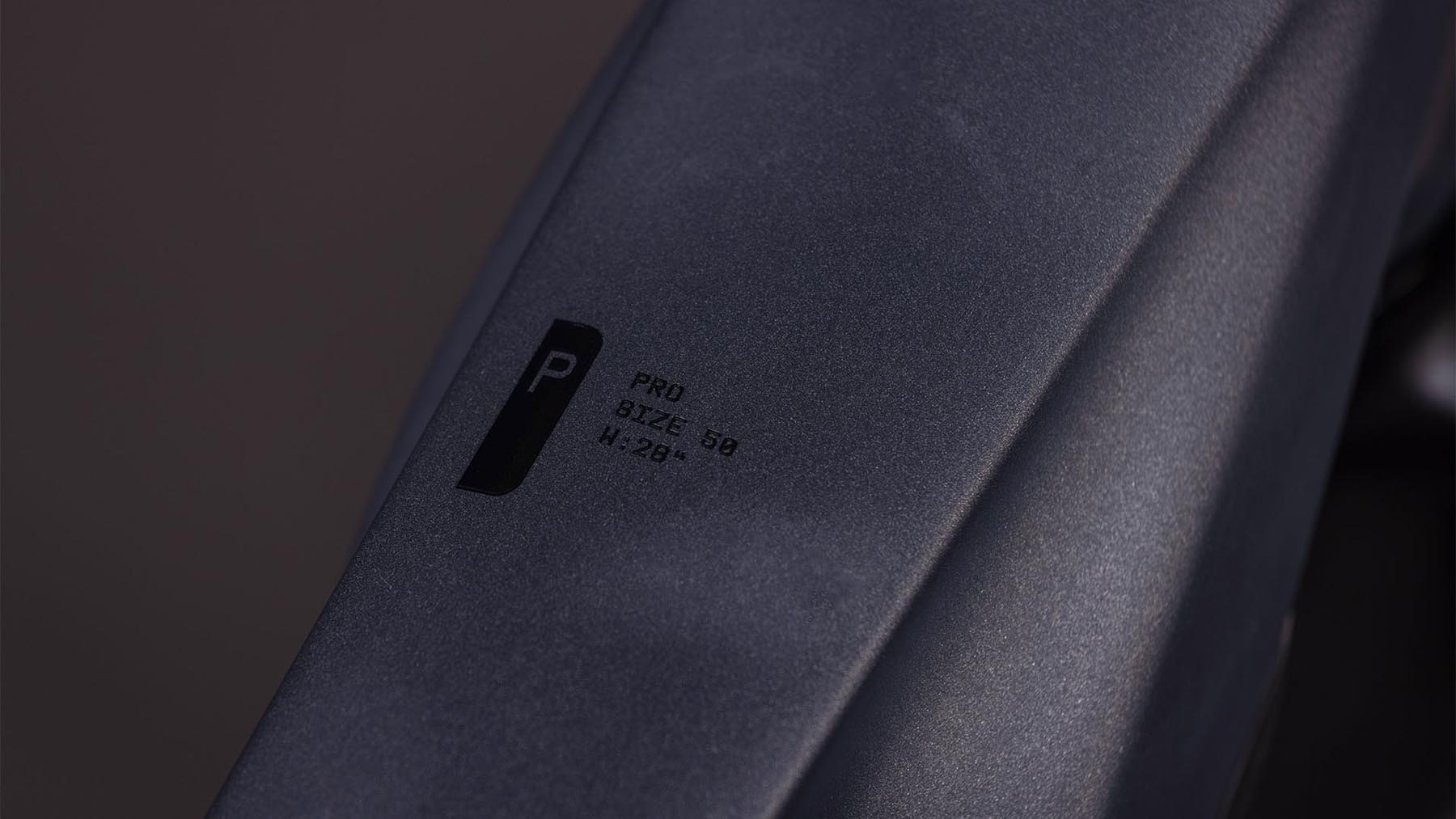 1113500-Cube-Kathmandu-Hybrid-ONE11-HPC-Pro-800-slabgrey-n-black-2026-EBike-Trekkingrad-Herren-02