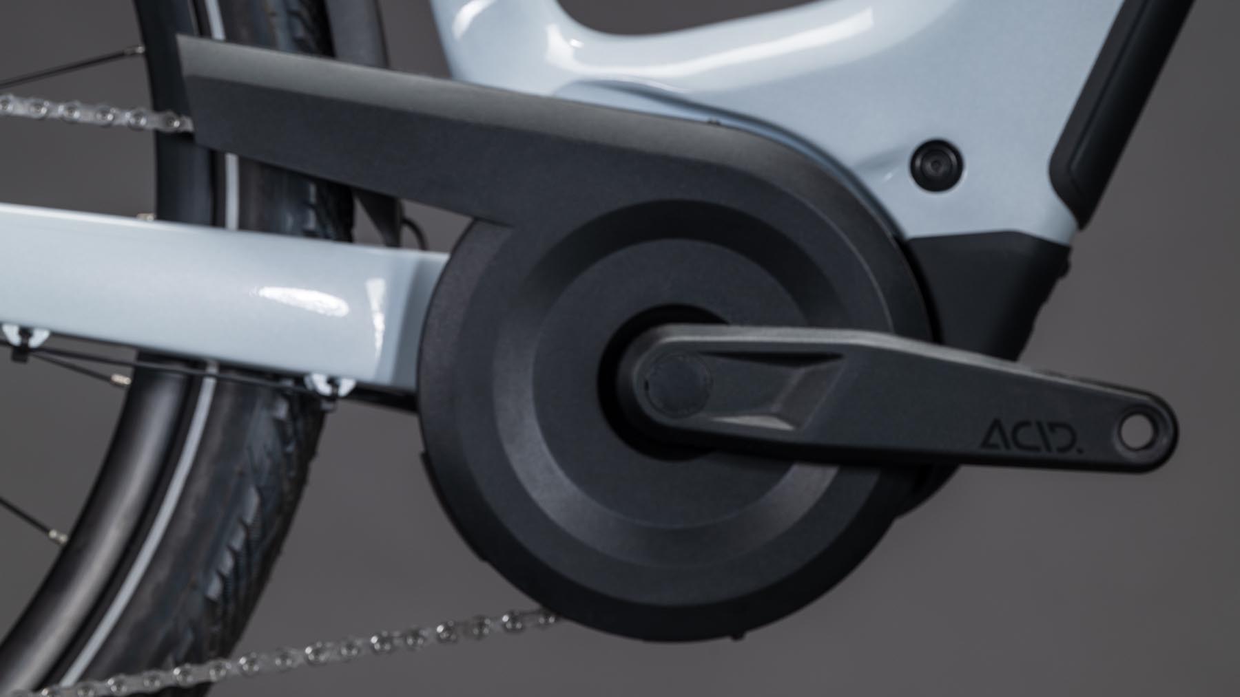 112612E-Cube-Kathmandu-Hybrid-SLX-800-foggrey-n-grey-2026-EBike-Trekkingrad-Tiefeinsteiger-03