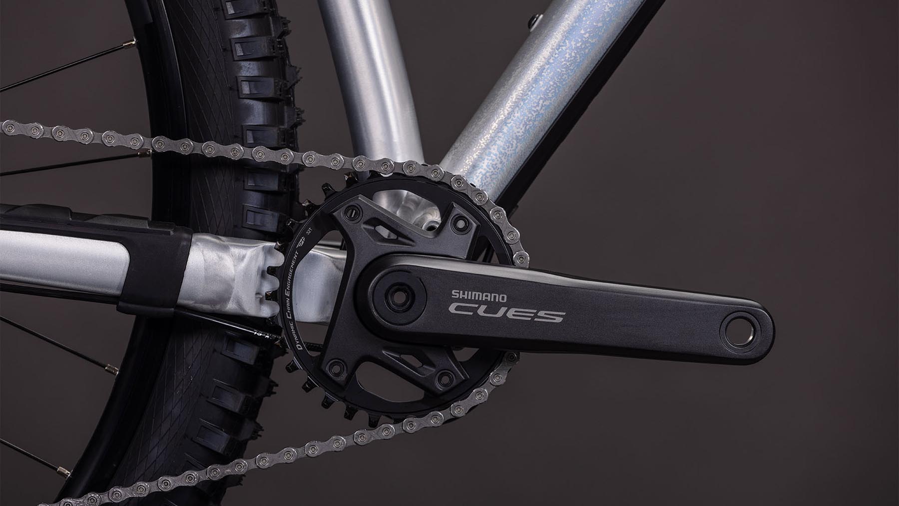 144100-Cube-Reaction-TM-ONE-rawmetal-n-blue-2026-Hardtail-Mountainbike-05