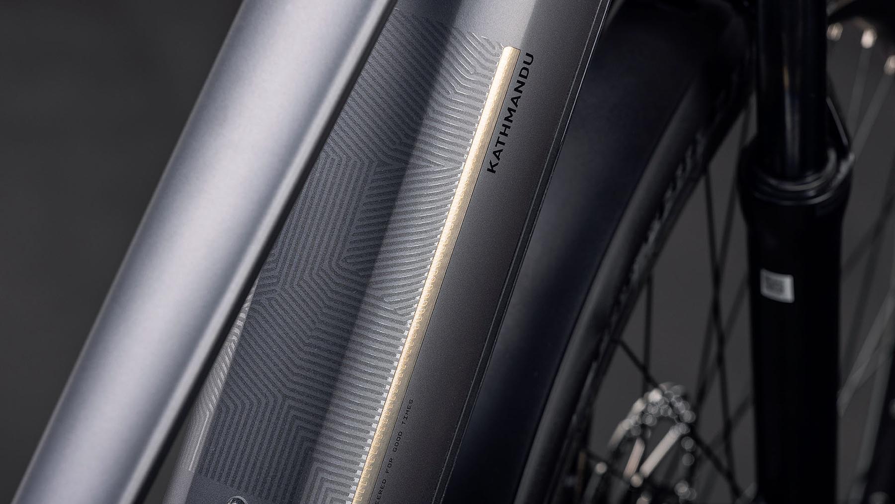 112301Z-Cube-Kathmandu-Hybrid-Comfort-Pro-800-slabgrey-n-black-2026-EBike-Trekkingrad-Damen-02