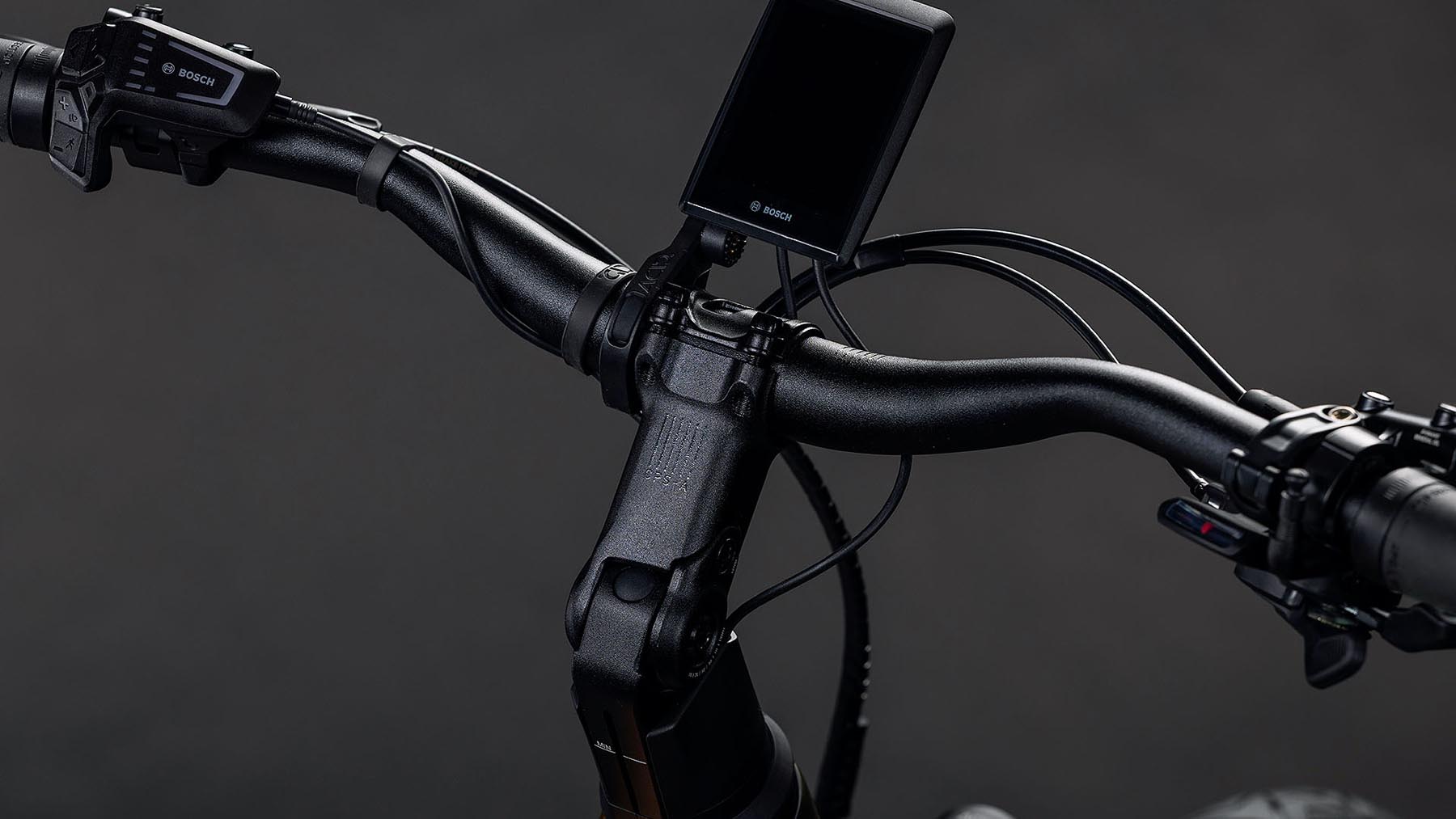 112210-Cube-Kathmandu-Hybrid-Pro-800-sunglow-n-chrome-2026-EBike-Trekkingrad-Herren-03