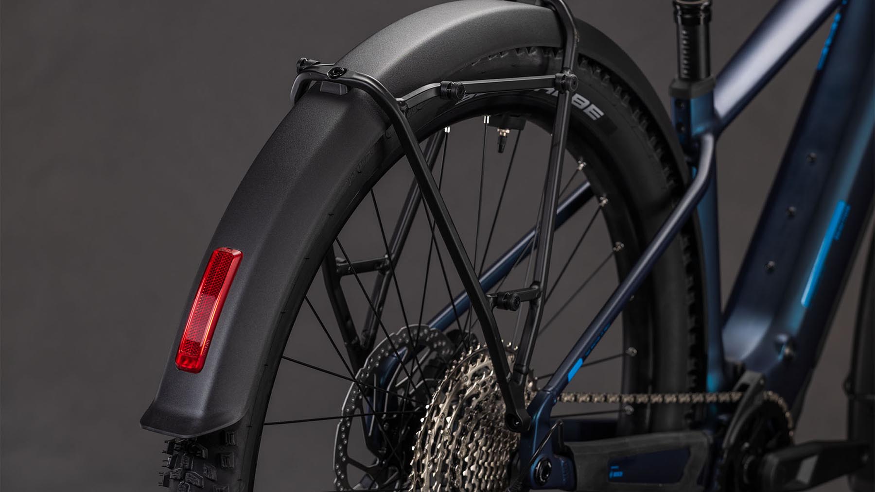 108330-Cube-Reaction-Hybrid-Pro-800-FE-nebular-n-dazzle-2026-EBike-Hardtail-Mountainbike-03