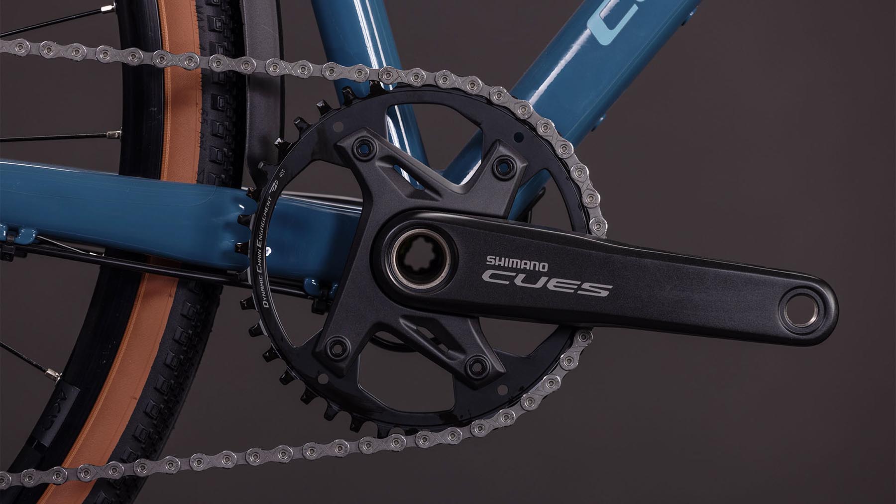 129220-Cube-Nuroad-ONE-FE-grovegreen-n-black-2026-Gravel-Bike-03