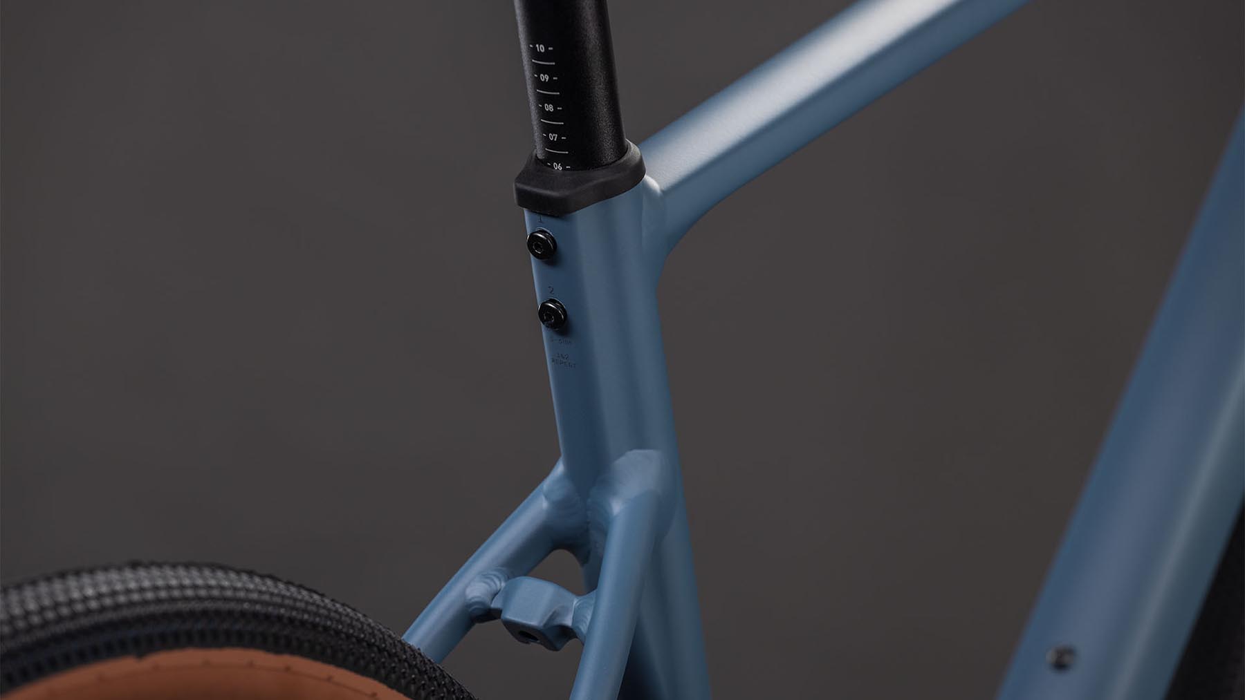 129300-Cube-Nuroad-Pro-whale-n-reflex-2026-Gravel-Bike-02