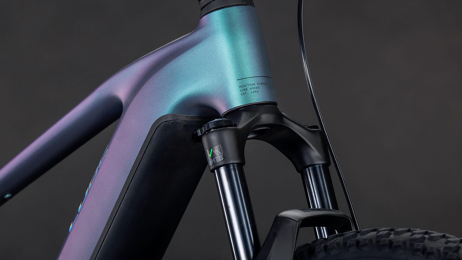 108420-Cube-Reaction-Hybrid-Race-800-polarlight-n-prism-2026-EBike-Hardtail-Mountainbike-06