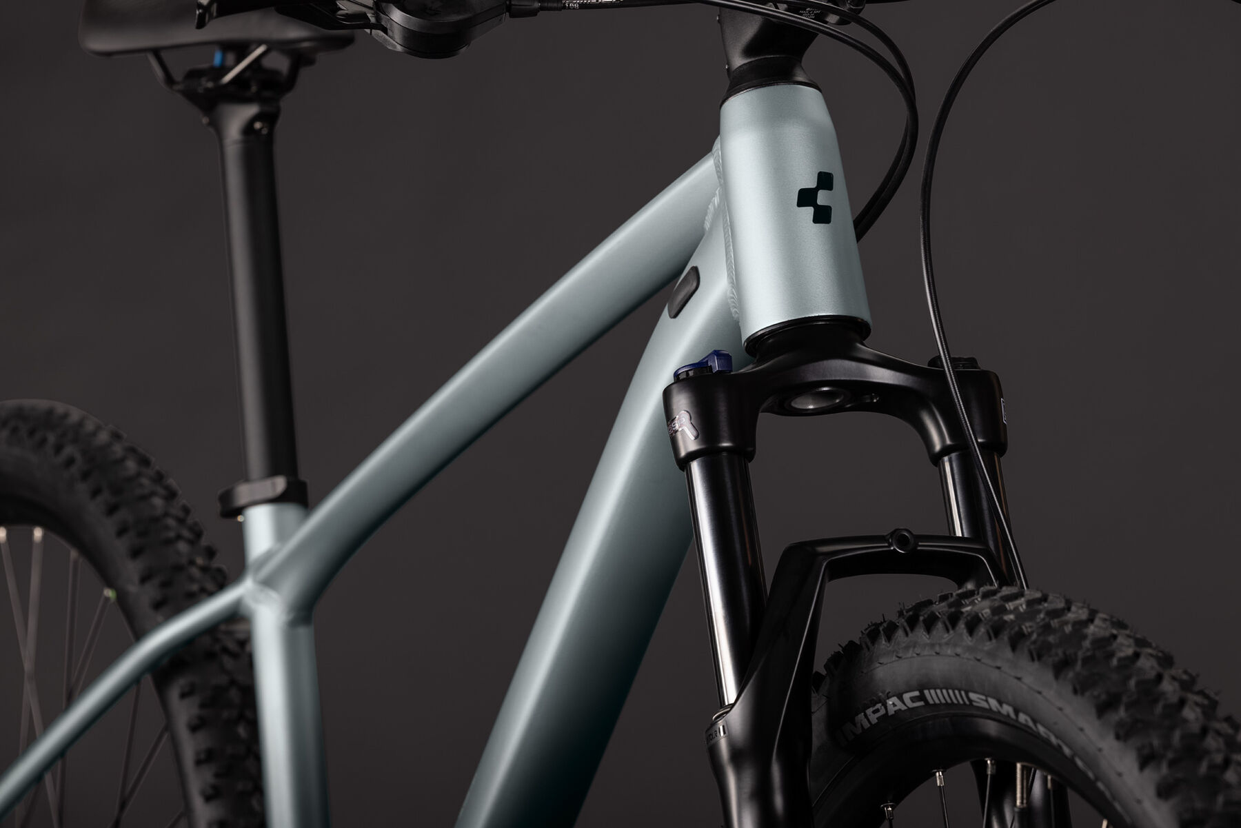 1140200-Cube-Aim-Pro-grey-n-black-2027-05