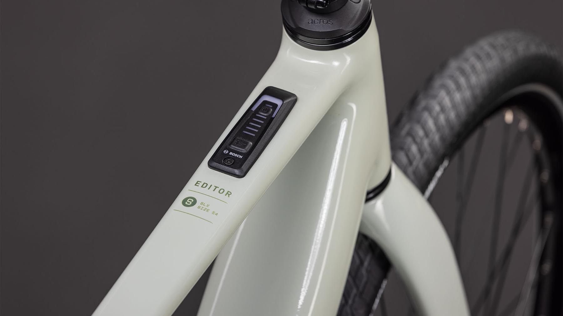 123200-Cube-Editor-Hybrid-SLX-400X-reedbeige-n-chrome-2026-EBike-Fitnessrad-Herren-01