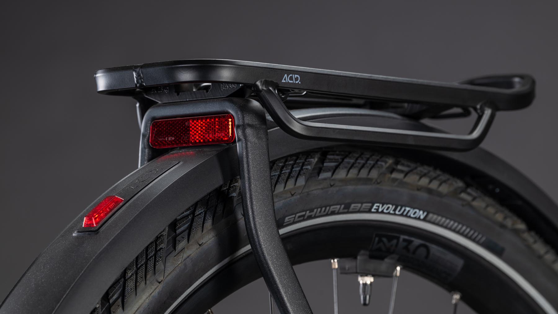 112600-Cube-Kathmandu-Hybrid-SLX-800-silverdust-n-chrome-2026-EBike-Trekkingrad-Herren-05