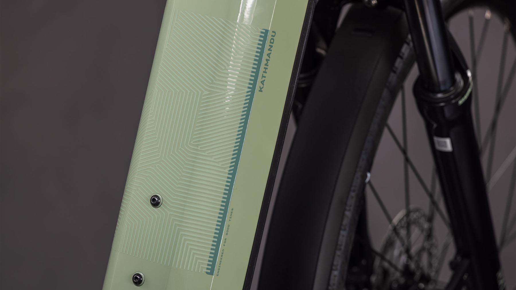 112132E-Cube-Kathmandu-Hybrid-ONE-800-pea-n-green-2026-EBike-Trekkingrad-Tiefeinsteiger-02