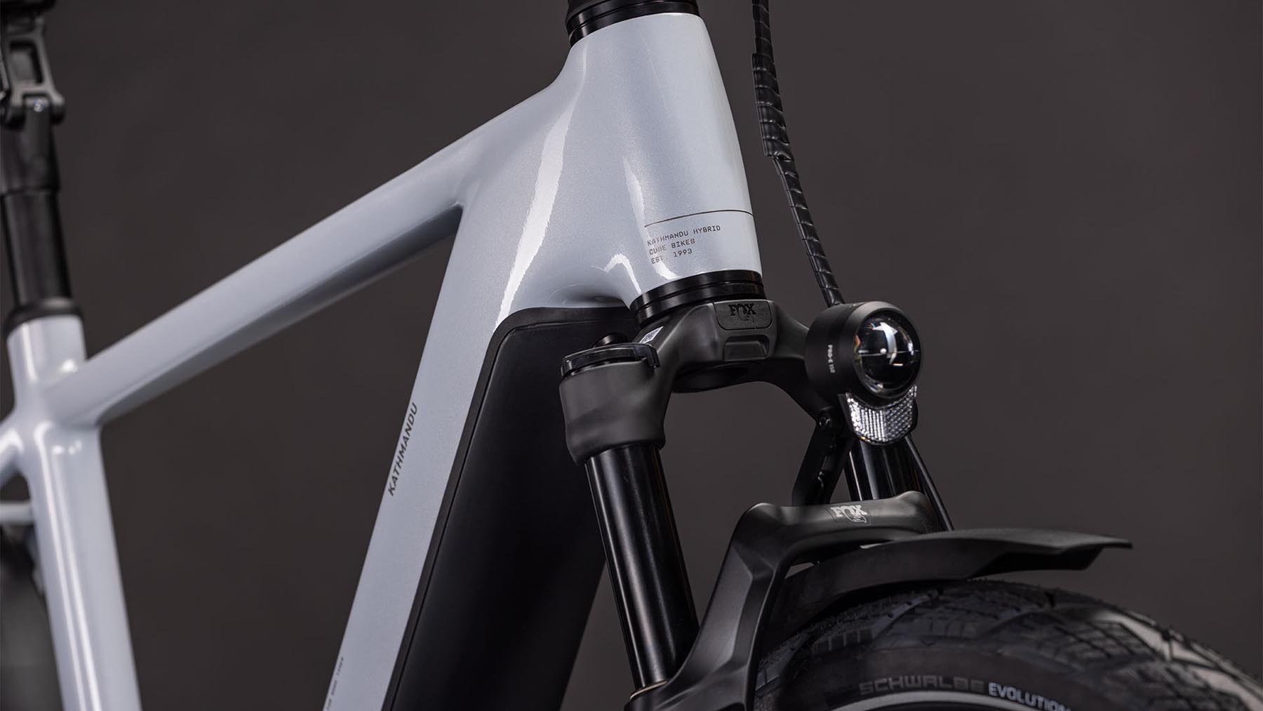 112610-Cube-Kathmandu-Hybrid-SLX-800-foggrey-n-grey-2026-EBike-Trekkingrad-Herren-05