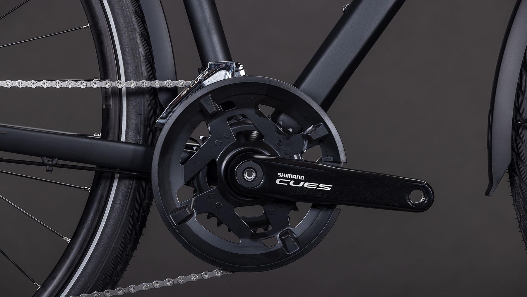 162601Z-Cube-Kathmandu-Pro-coal-n-black-2026-Trekkingrad-Damen-03