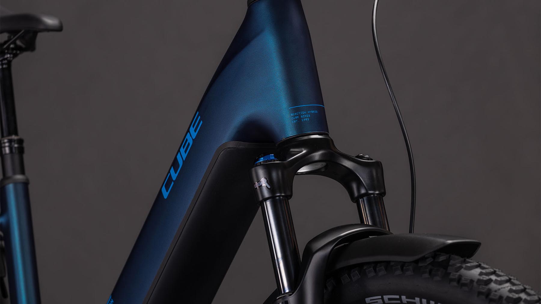108332E-Cube-Reaction-Hybrid-Pro-800-FE-nebular-n-dazzle-2026-EBike-Hardtail-Mountainbike-Tiefeinsteiger-05
