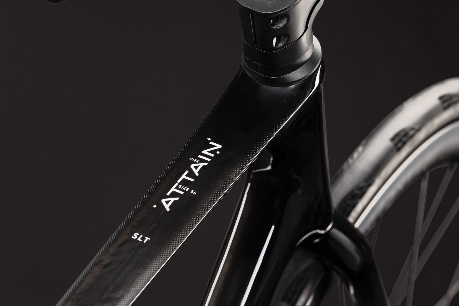 1131900-Cube-Attain-C-62-SLT-carbon-n-white-2027-02