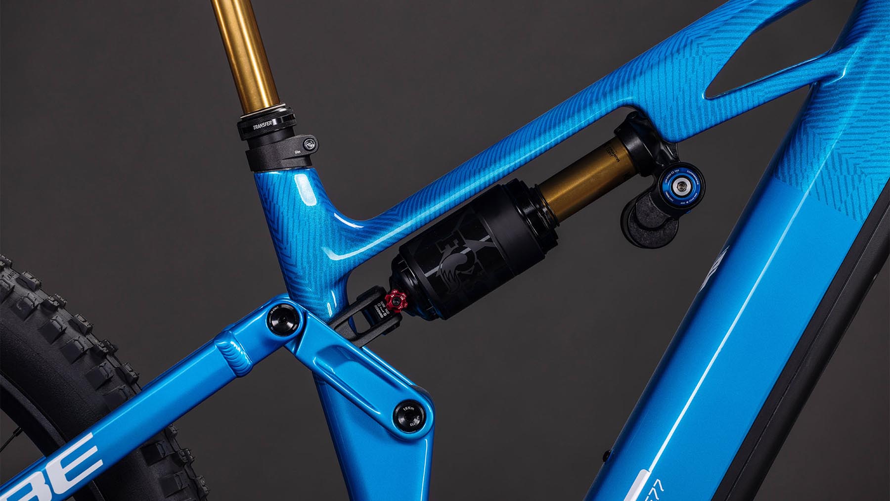 103510-Cube-Stereo-Hybrid-ONE77-HPC-AT-800-actionteam-2026-EBike-Fully-Mountainbike-04