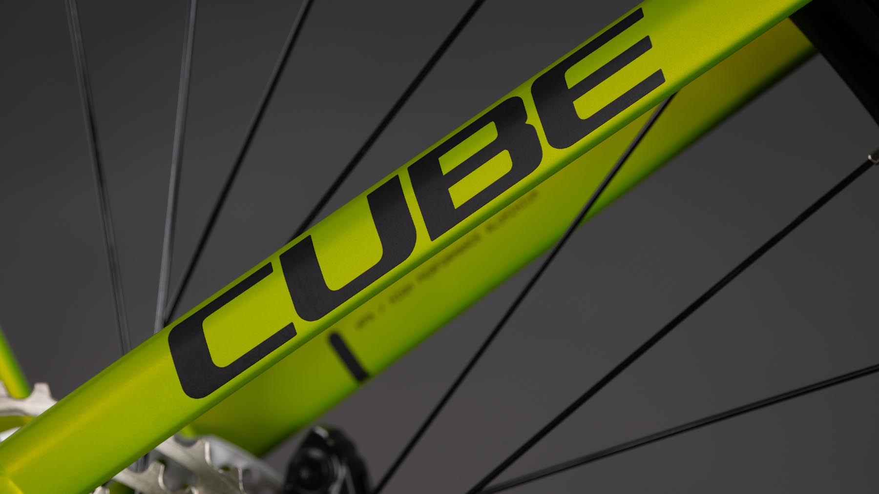 112221Z-Cube-Kathmandu-Hybrid-Pro-800-lizard-n-black-2026-EBike-Trekkingrad-Damen-04