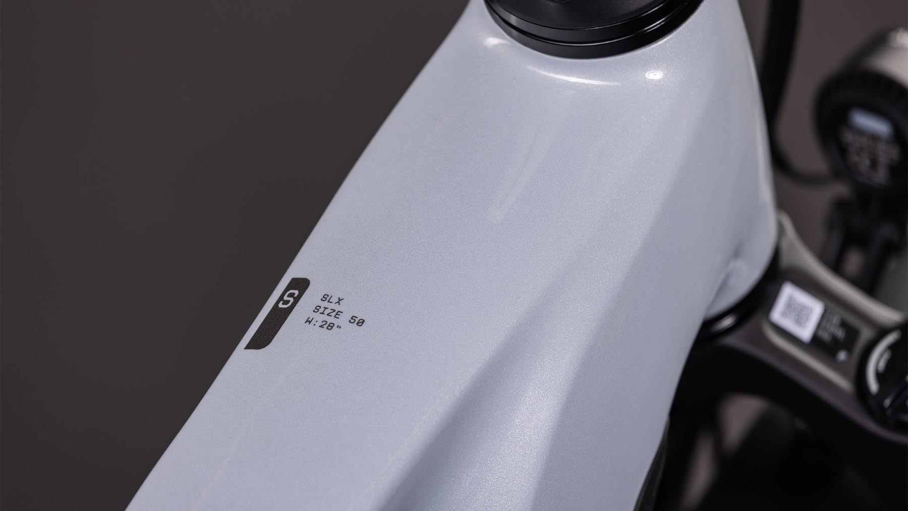 112611Z-Cube-Kathmandu-Hybrid-SLX-800-foggrey-n-grey-2026-EBike-Trekkingrad-Damen-02