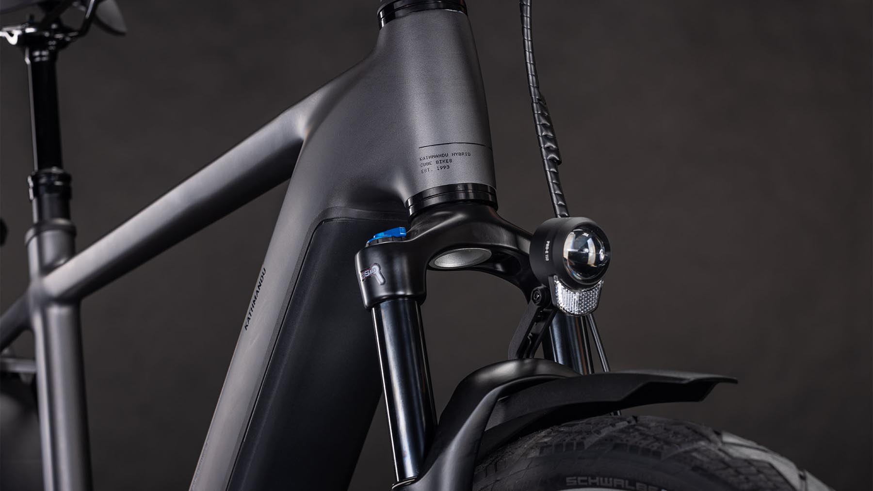 112300-Cube-Kathmandu-Hybrid-Comfort-Pro-800-slabgrey-n-black-2026-EBike-Trekkingrad-Herren-05