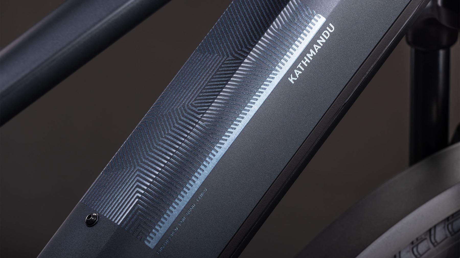 112111Z-Cube-Kathmandu-Hybrid-ONE-800-metallicgrey-n-grey-2026-EBike-Trekkingrad-Damen-04