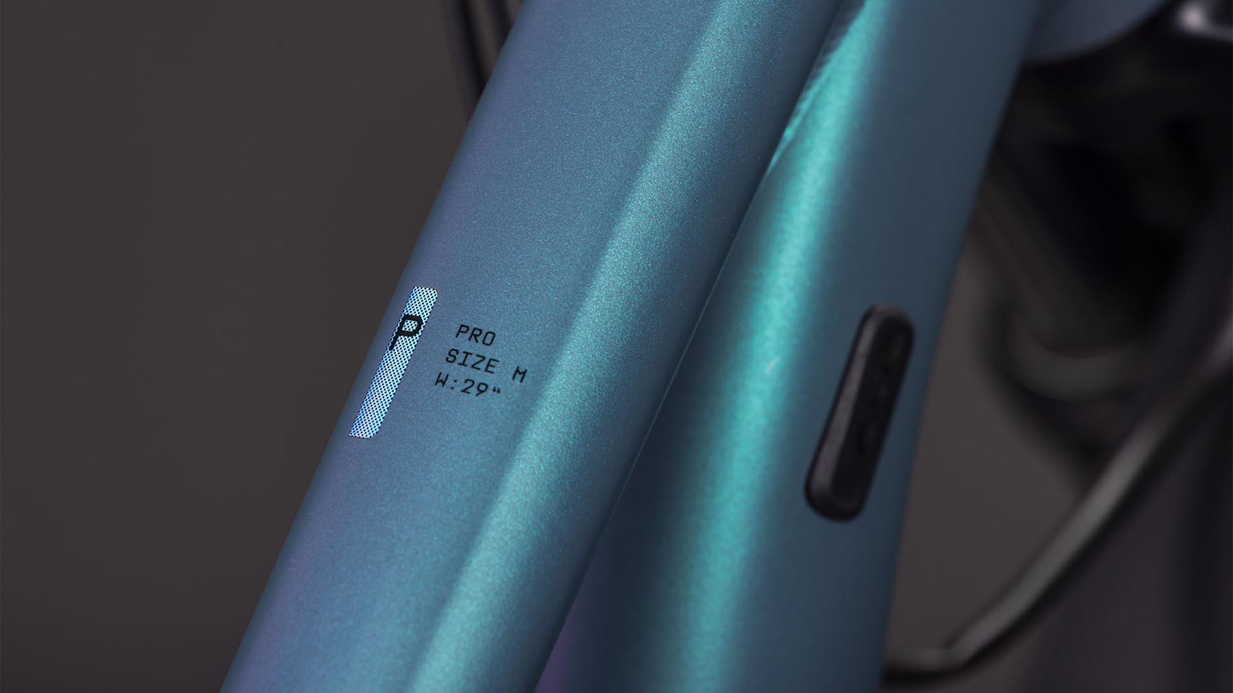 140240-Cube-Aim-Pro-FE-smaragdgrey-n-prism-2026-Hardtail-Mountainbike-02