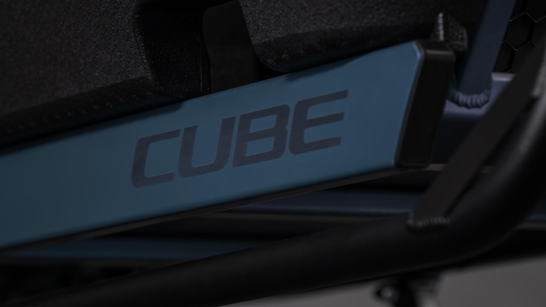 124201-Cube-Cargo-Hybrid-Comfort-Pro-Family-800-smaragdgrey-n-reflex-2026-EBike-Lastenfahrrad-06