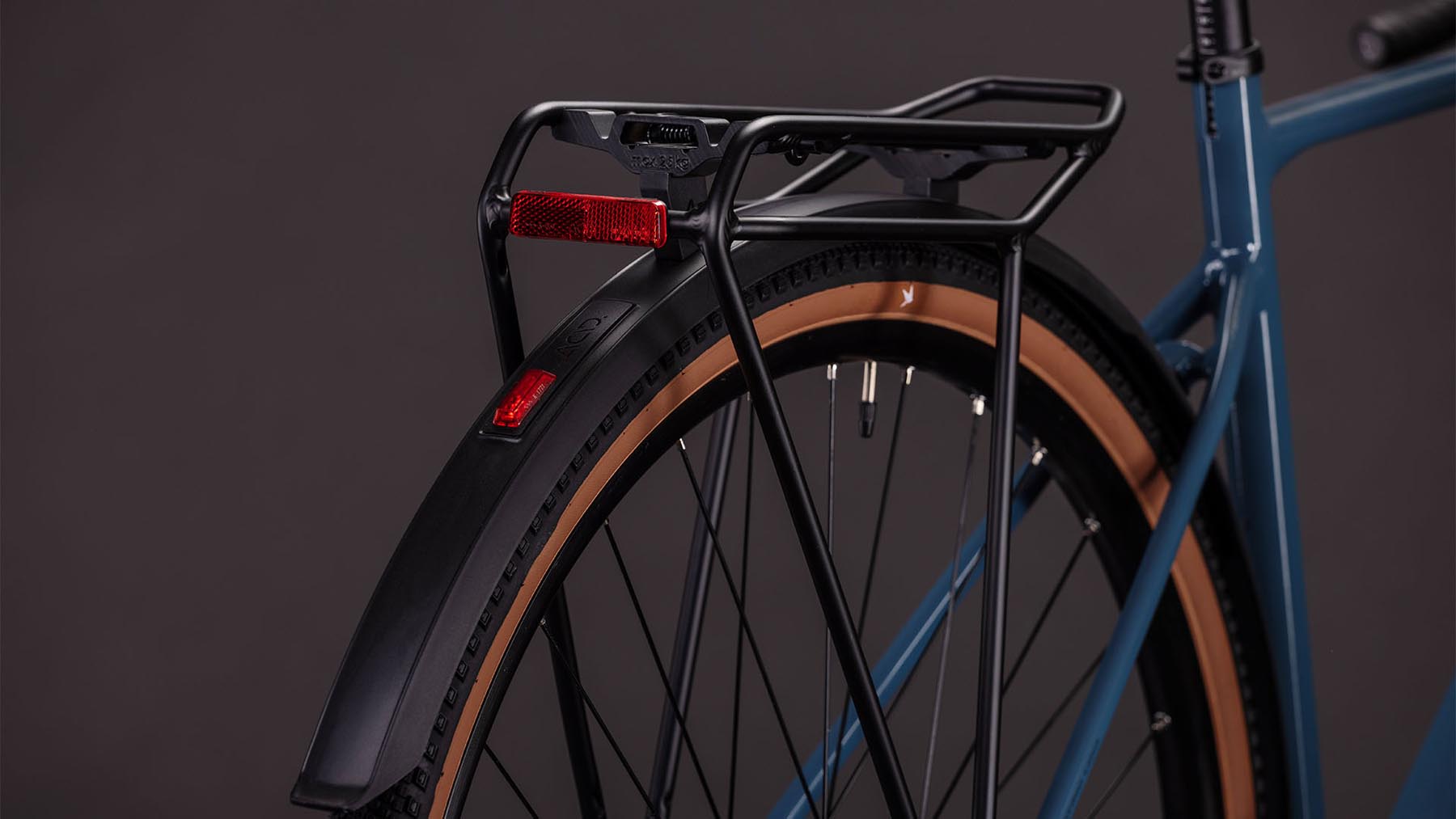 129220-Cube-Nuroad-ONE-FE-grovegreen-n-black-2026-Gravel-Bike-02