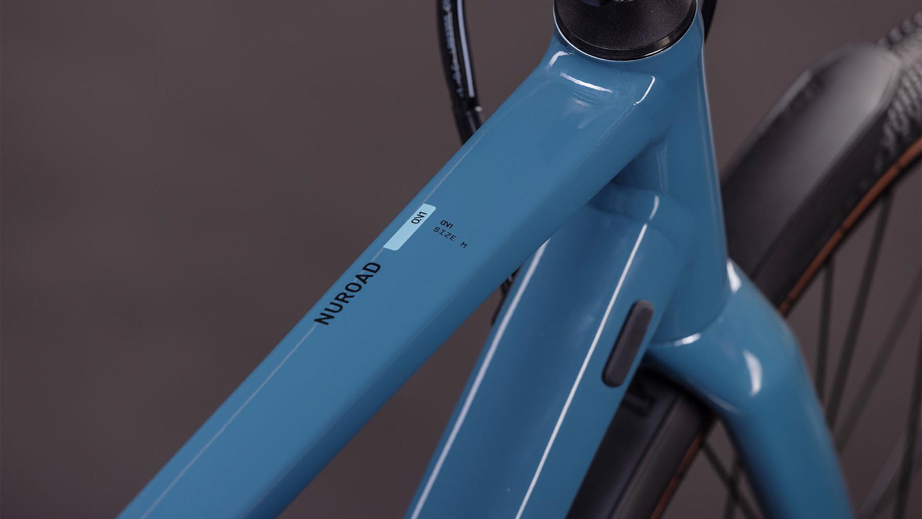 129220-Cube-Nuroad-ONE-FE-grovegreen-n-black-2026-Gravel-Bike-01