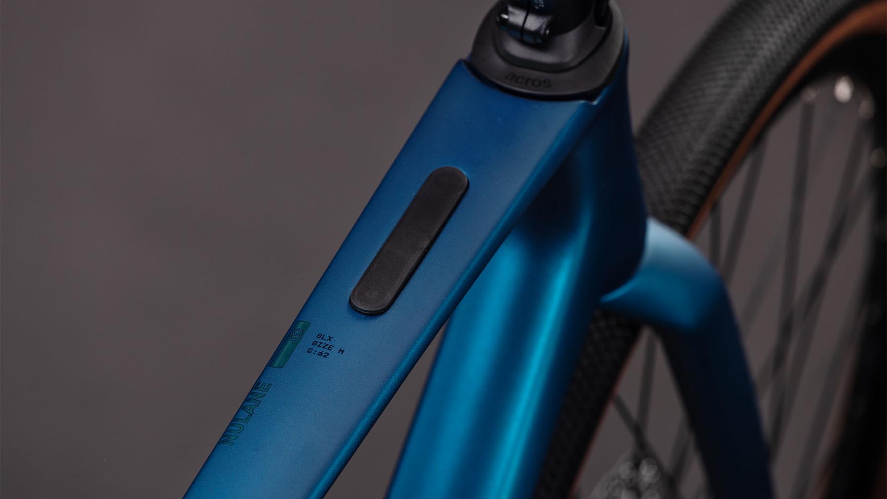 156400-Cube-Nulane-C-62-SLX-electricblue-n-blue-2026-Fitnessrad-Herren-01