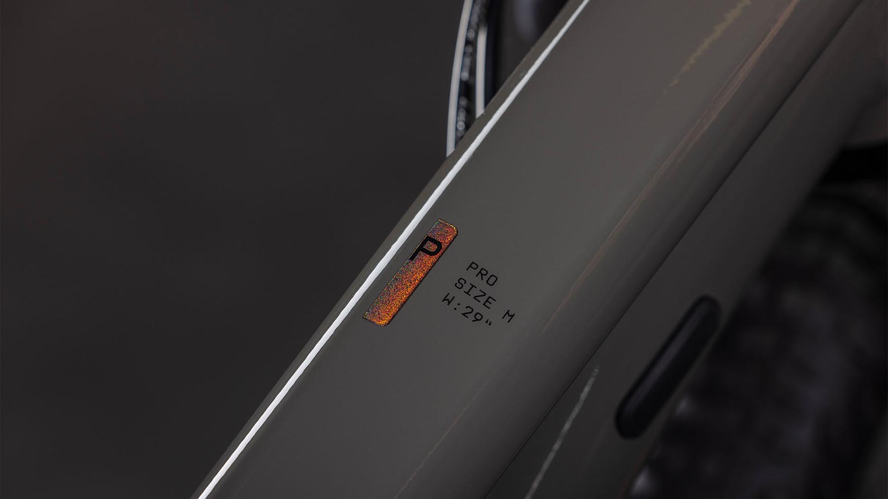 143100-Cube-Reaction-Pro-oldgrey-n-black-2026-Hardtail-Mountainbike-02