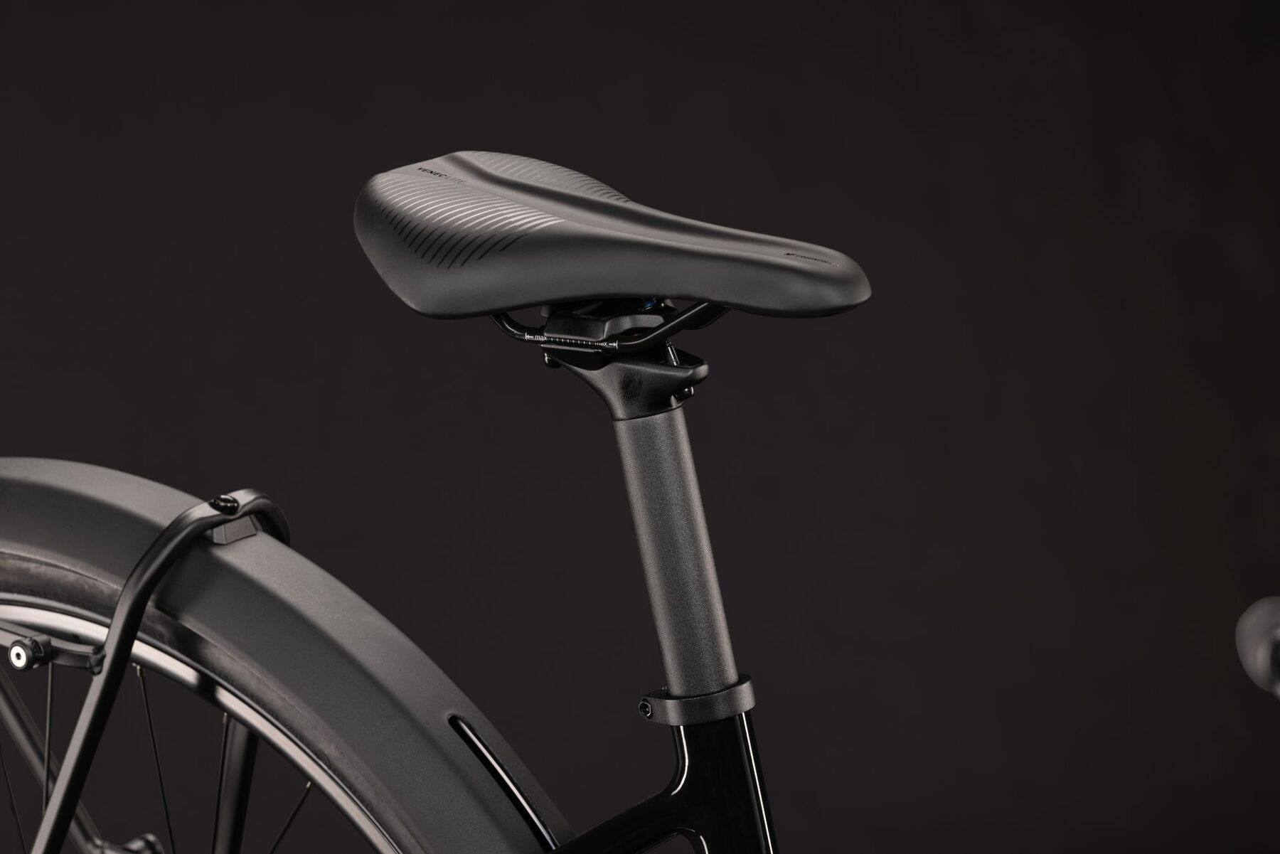 1122311Z-Cube-Editor-Hybrid-Pro-360-FE-black-n-irongrey-2027-01