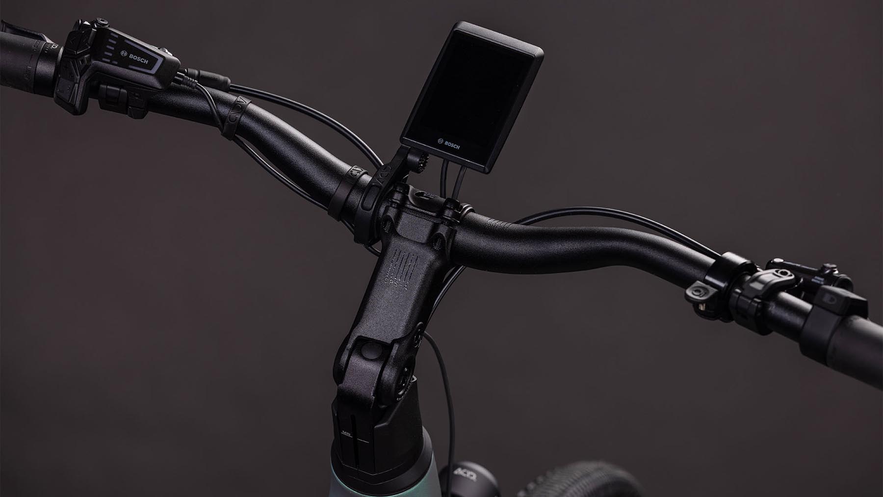 112951E-Cube-Kathmandu-Hybrid-C-62-SLT-400X-seafoam-n-chrome-2026-EBike-Trekkingrad-Tiefeinsteiger-02