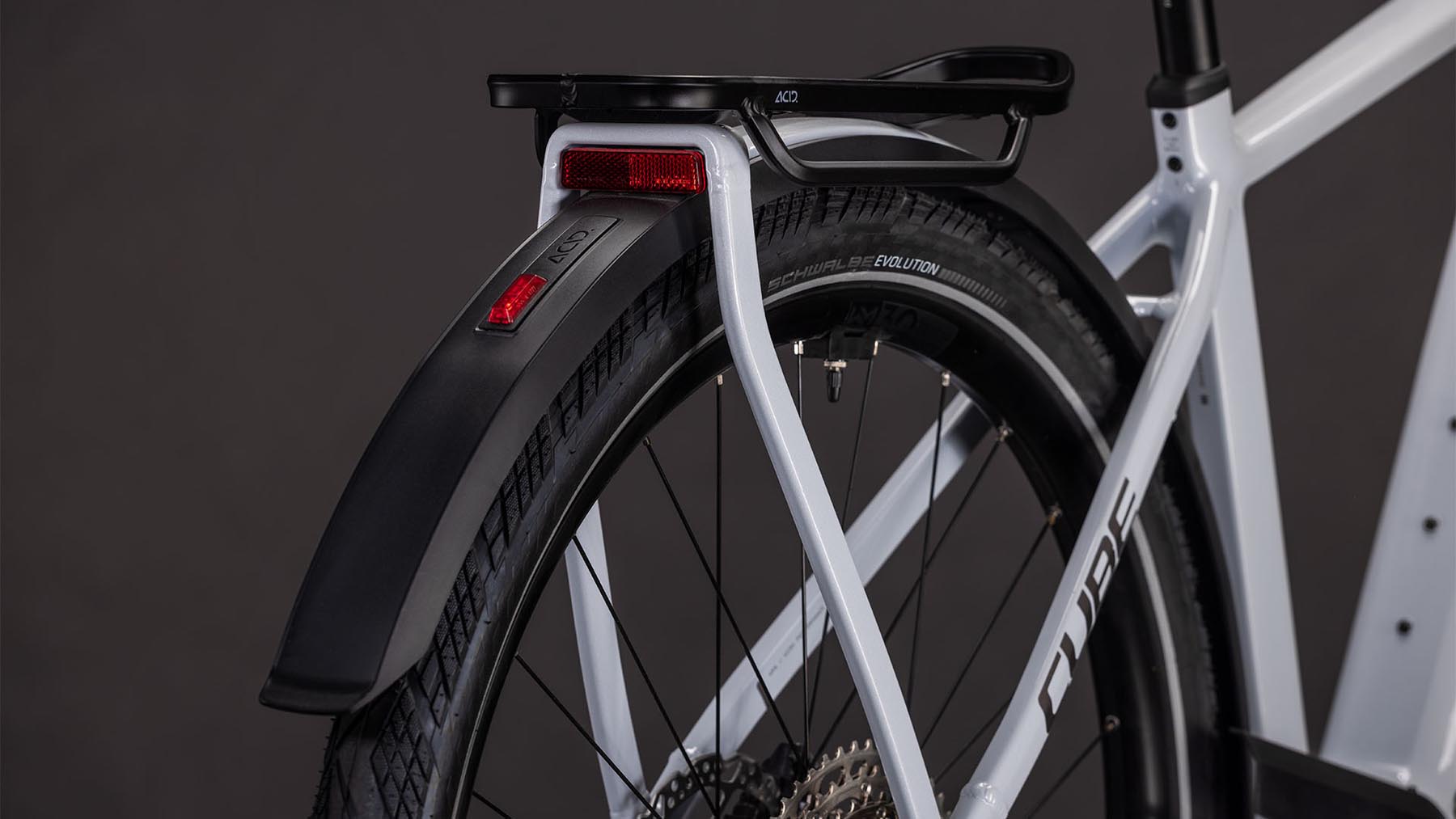 112610-Cube-Kathmandu-Hybrid-SLX-800-foggrey-n-grey-2026-EBike-Trekkingrad-Herren-04