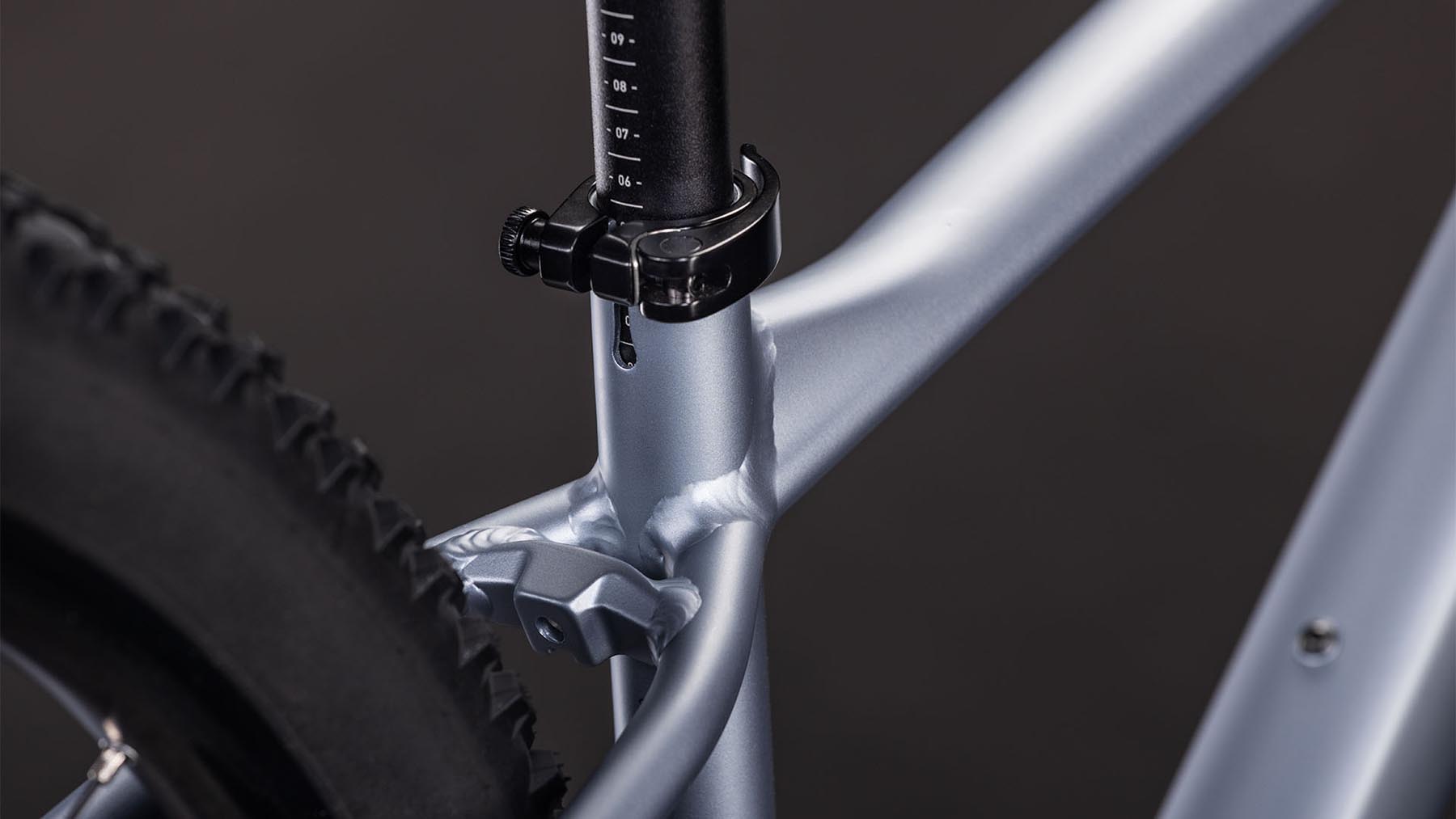 142200-Cube-Attention-SLX-slategrey-n-black-2026-Hardtail-Mountainbike-04