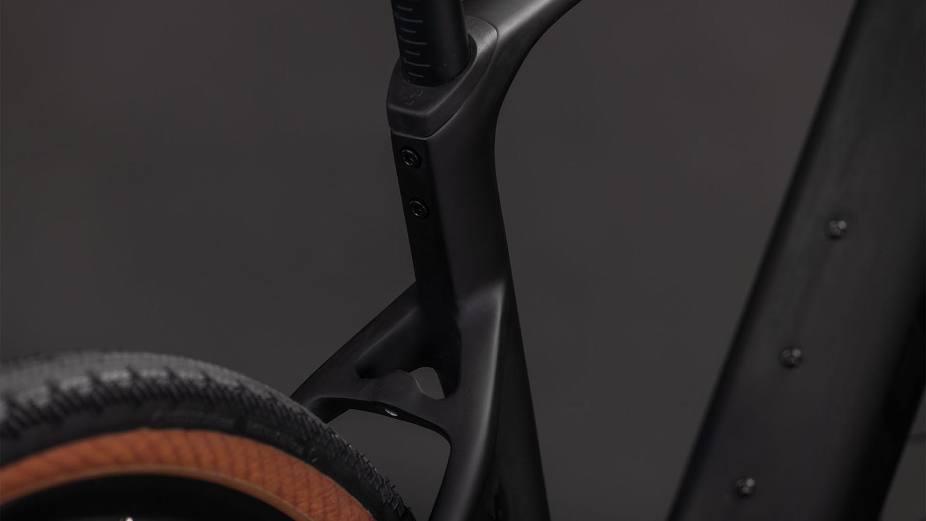 117250-Cube-Nuroad-Hybrid-C-62-EXC-400X-blackline-2026-EBike-Gravel-Bike-03