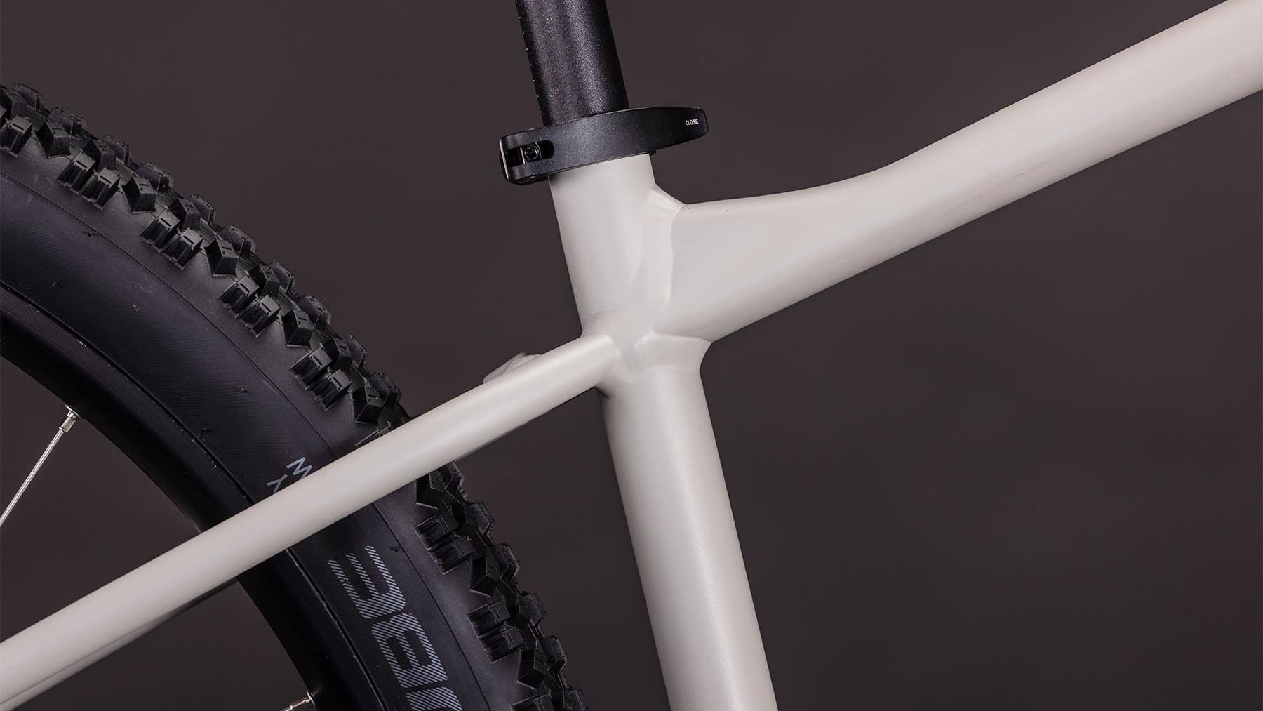 140220-Cube-Aim-Pro-greige-n-titan-2026-Hardtail-Mountainbike-04
