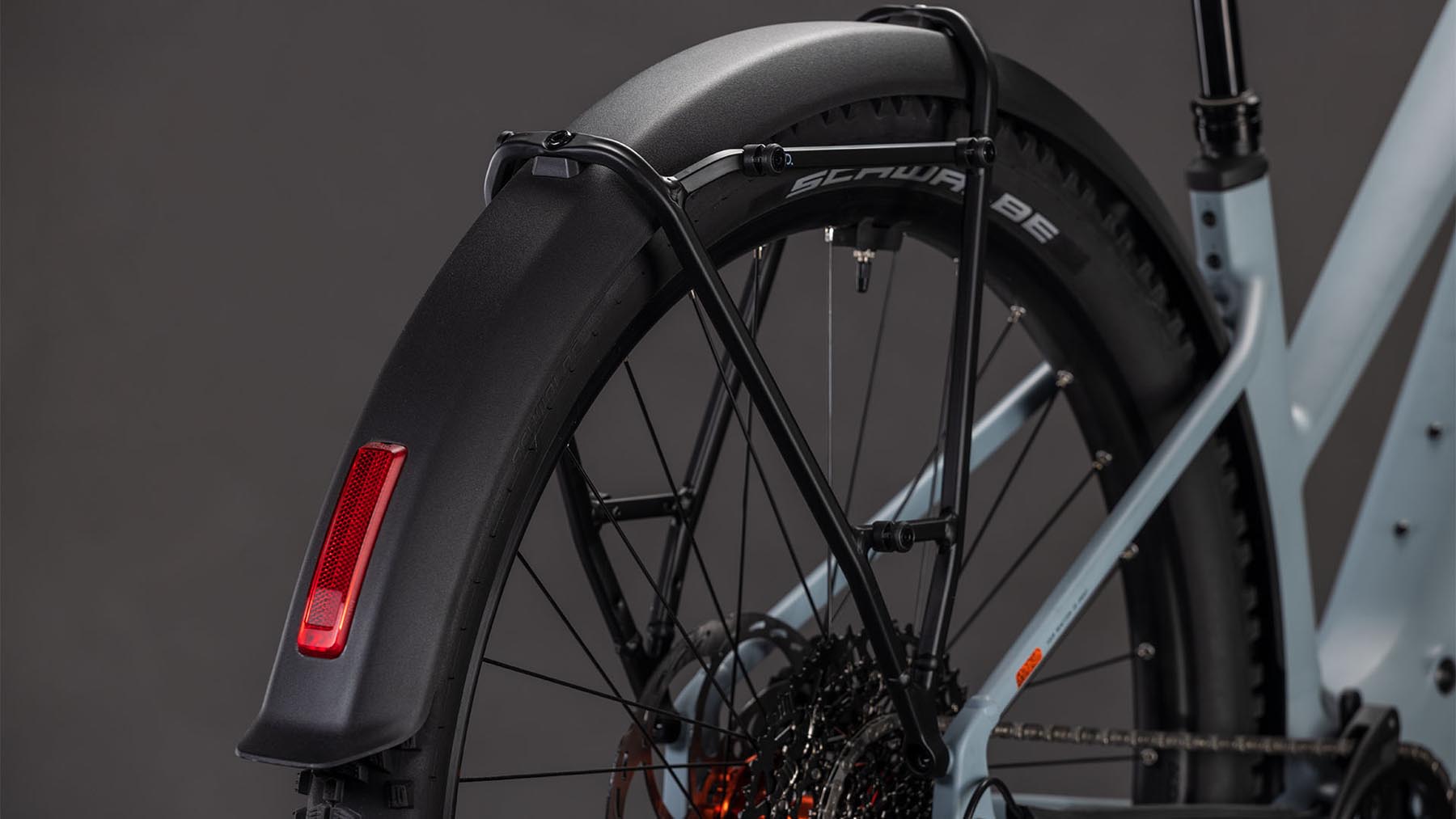 108431Z-Cube-Reaction-Hybrid-Race-800-FE-vulcan-n-orange-2026-EBike-Hardtail-Mountainbike-Damen-03