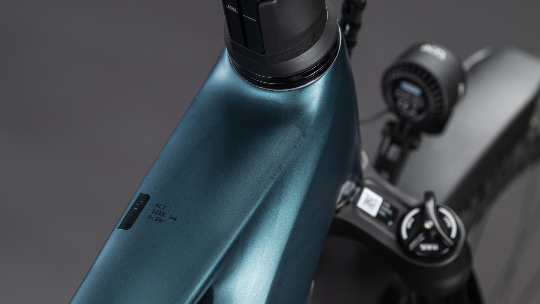 112800-Cube-Kathmandu-Hybrid-SLT-800-duskwood-n-goblin-2026-EBike-Trekkingrad-Herren-01