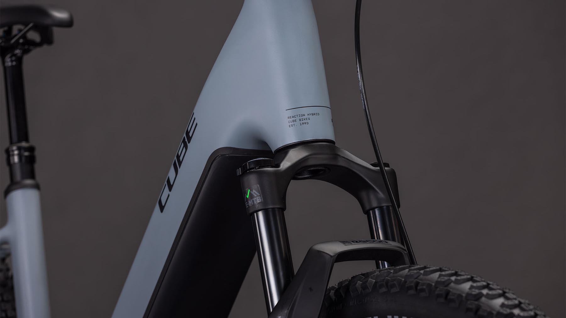 108402E-Cube-Reaction-Hybrid-Race-800-vulcan-n-orange-2026-EBike-Hardtail-Mountainbike-Tiefeinsteiger-06