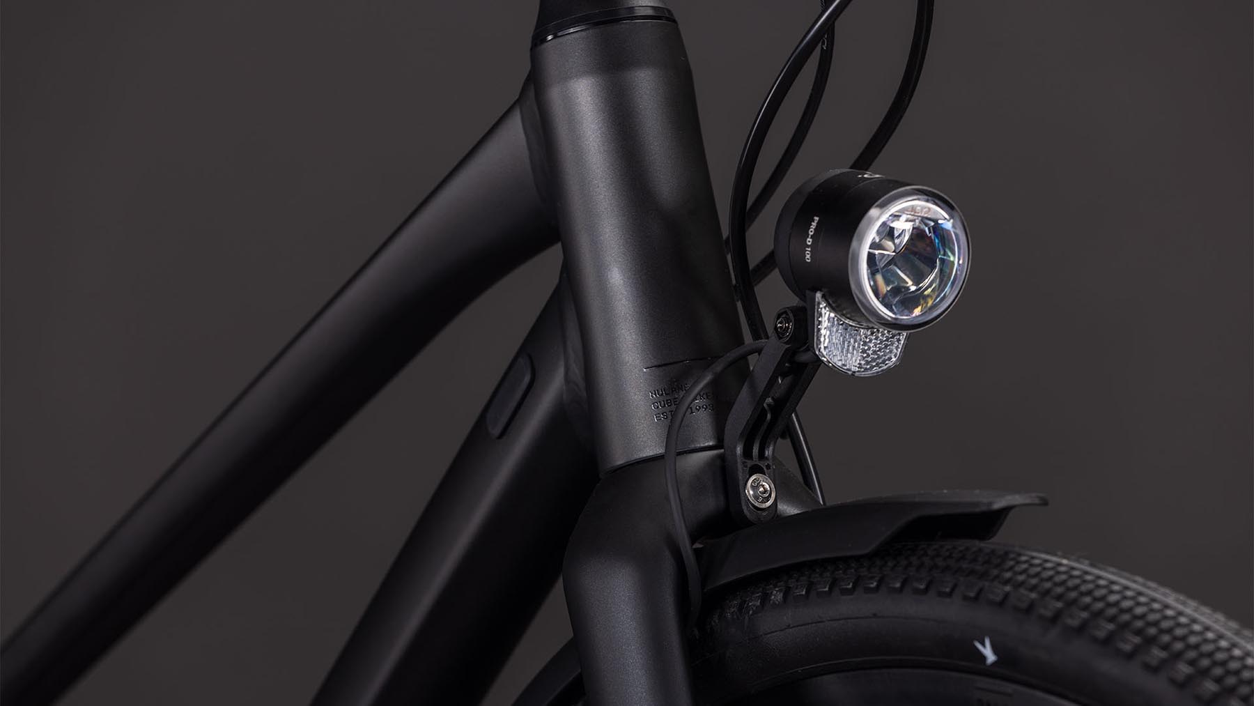 156211Z-Cube-Nulane-Pro-FE-grey-n-chrome-2026-Fitnessrad-Damen-05