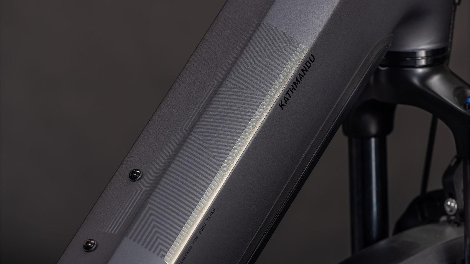 112302E-Cube-Kathmandu-Hybrid-Comfort-Pro-800-slabgrey-n-black-2026-EBike-Trekkingrad-Tiefeinsteiger-06