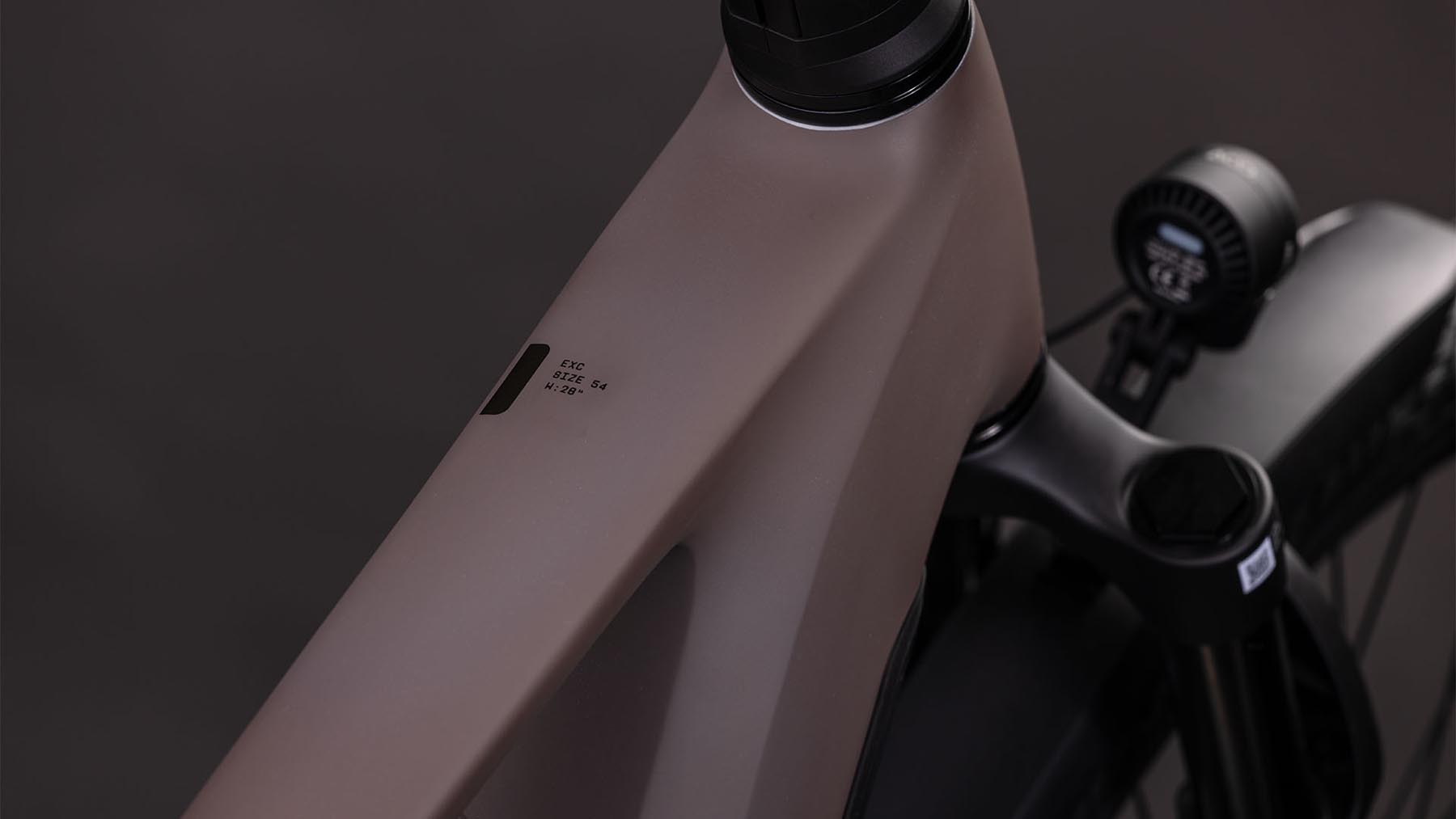 112500-Cube-Kathmandu-Hybrid-EXC-800-cedar-n-chrome-2026-EBike-Trekkingrad-Herren-01