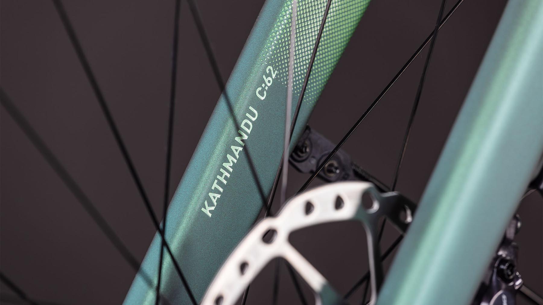 112950-Cube-Kathmandu-Hybrid-C-62-SLT-400X-seafoam-n-chrome-2026-EBike-Trekkingrad-Herren-07