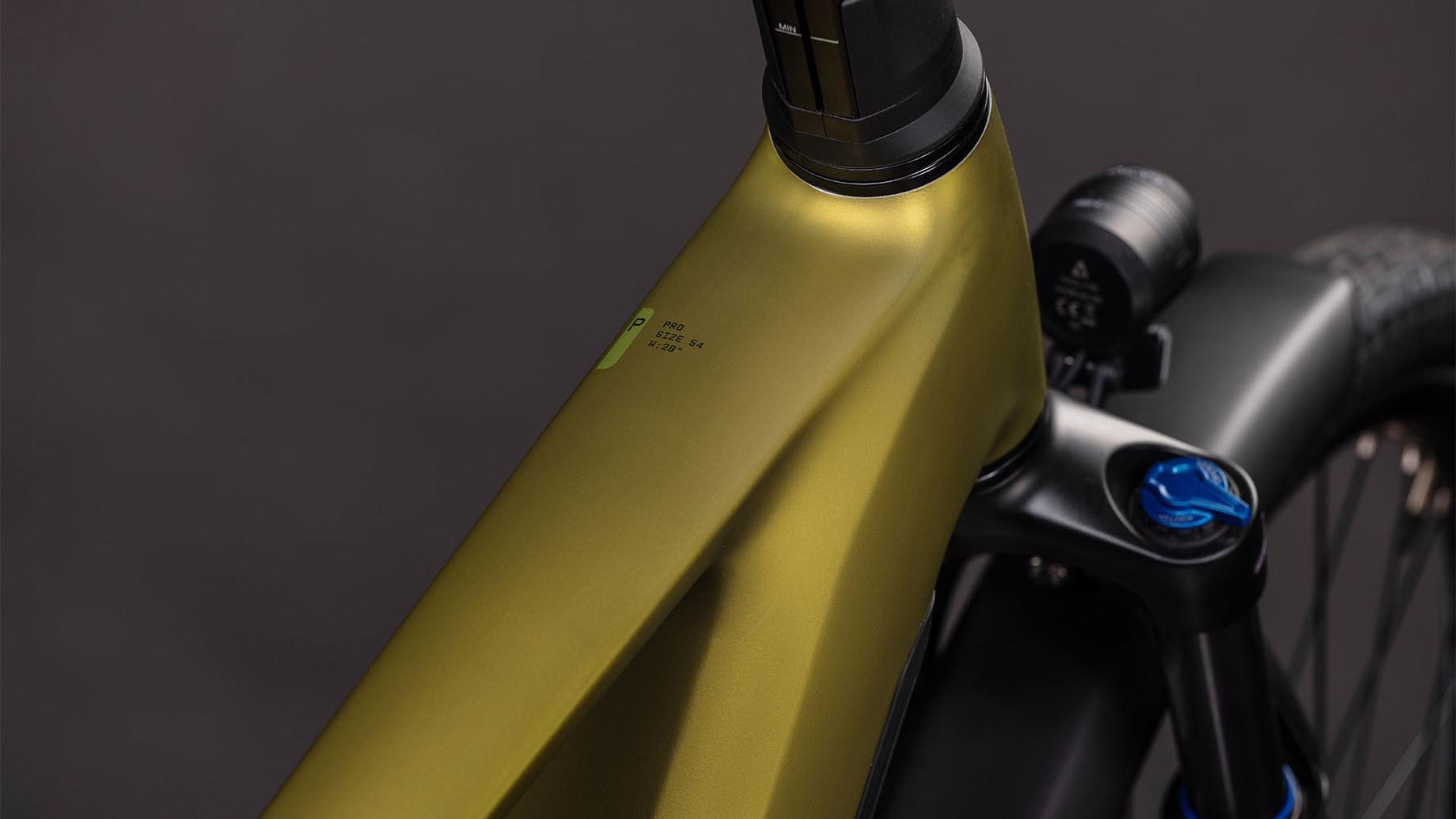 111210-Cube-Touring-Hybrid-Pro-800-goldenlime-n-black-2026-EBike-Trekkingrad-Herren-01